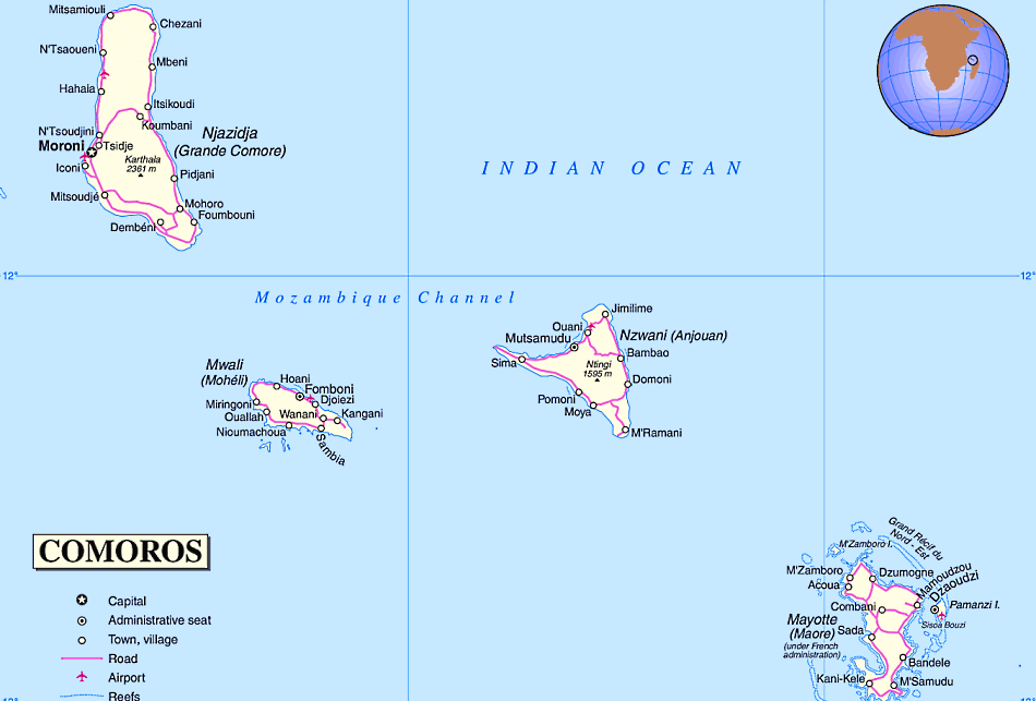 Komoren Karte mit Stadten auf Englisch