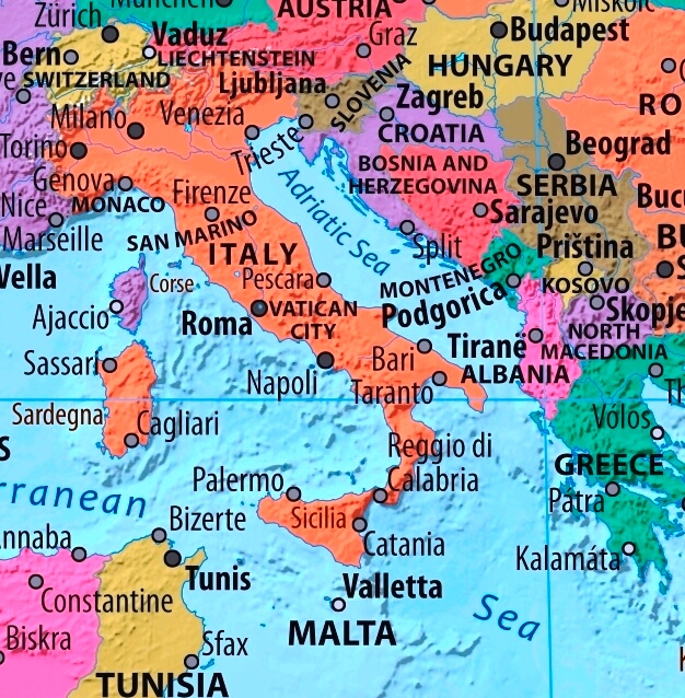 Map of Italy in english (Карта Италии на английском языке с городами)
