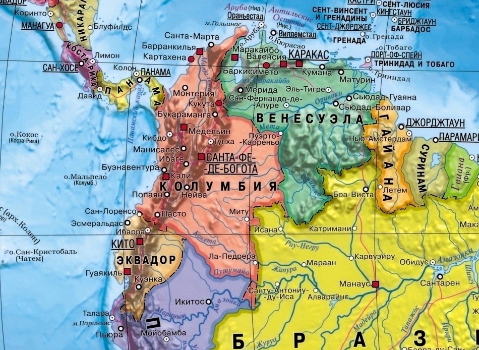 Колумбия на карте мира с соседними странами, границами и городами на русском языке