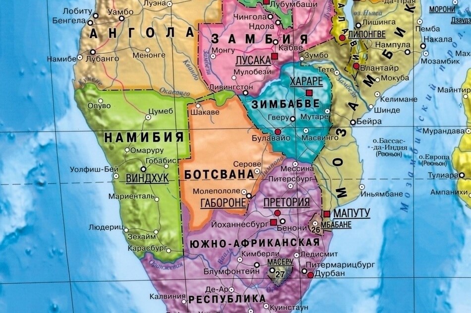 Намибия на карте мира с соседними странами, границами и городами на русском языке