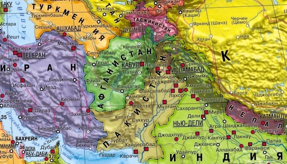Карта Пакистана с границами соседних стран на карте мира